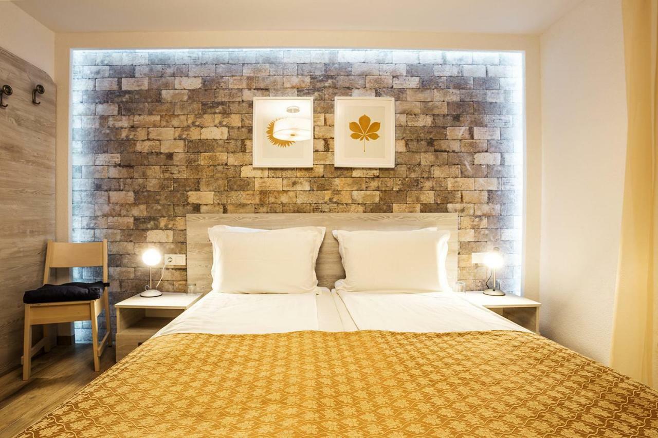 Hotel Place By Hmg