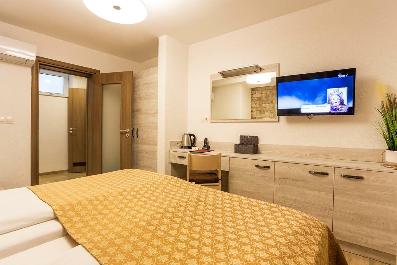Place By Hmg Hotel 3*